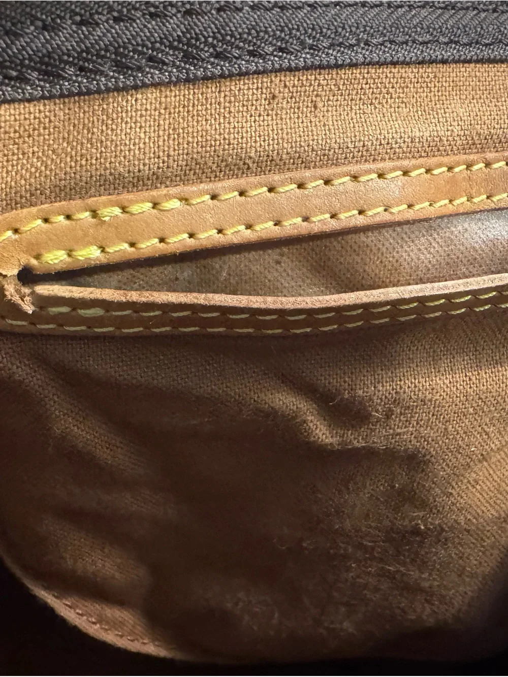 Authentic vintage Louis Vuitton Speedy 30 1988 lock and key